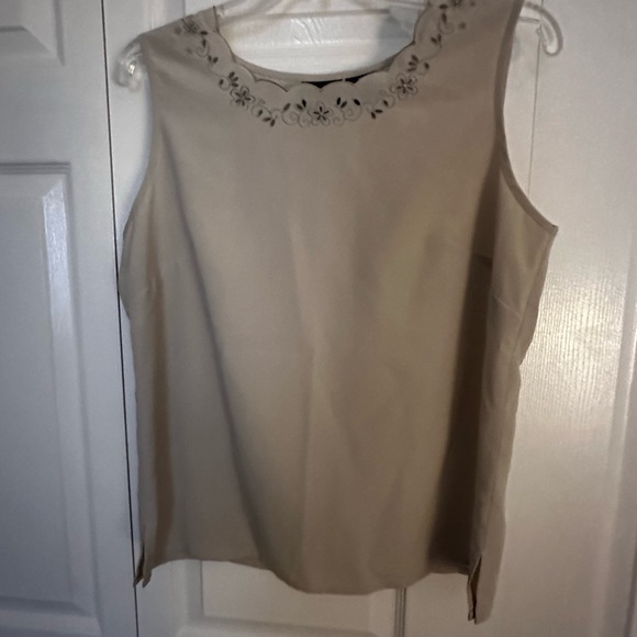 Laura Scott Tops - Laura Scott M